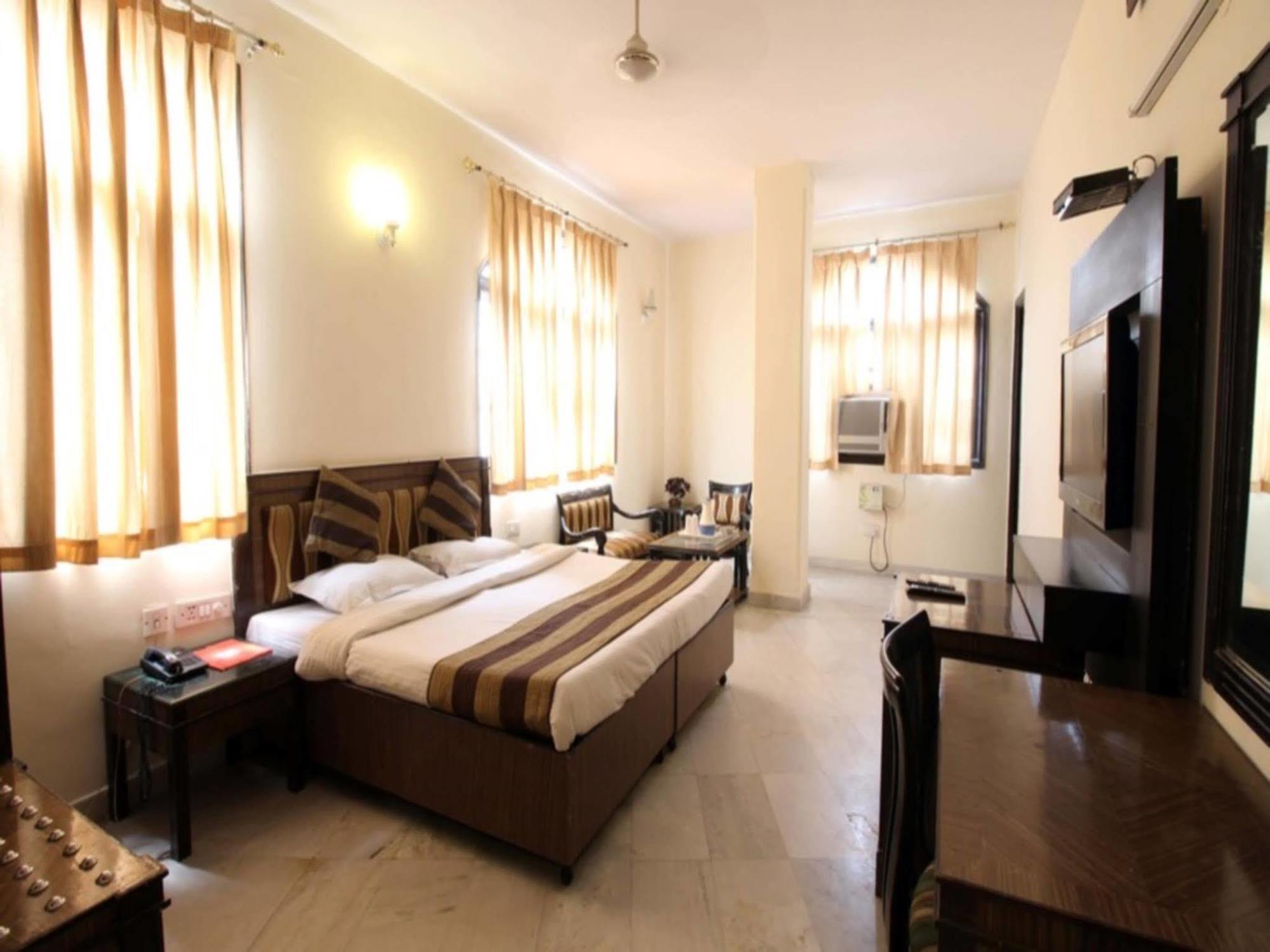 Hotel O Grand Central Delhi  Ngoại thất bức ảnh